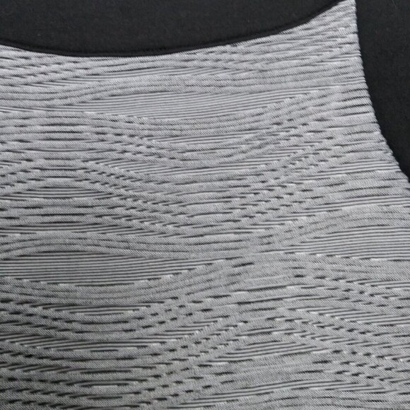 Calvin Klein Grey & Black Boat Neck Textured Bodycon Slimming Sheath Dress Sz 6 - Picture 3 of 7